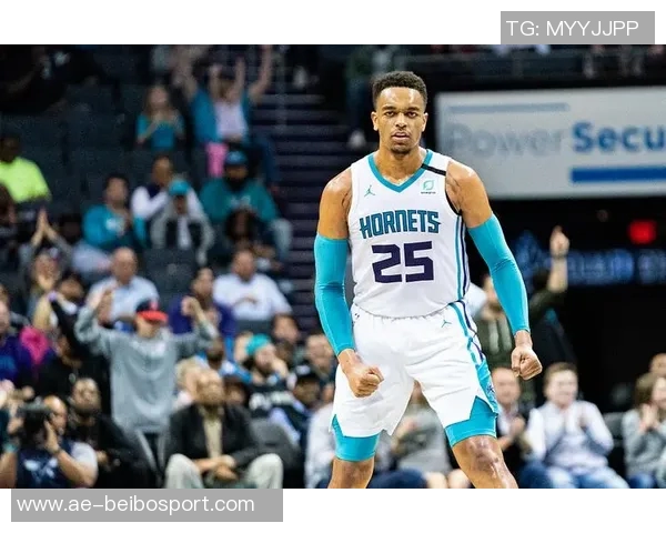 克莱称赞PJ华盛顿具备全明星潜力期待其攻防两端表现更佳